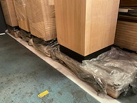Displaykast eiken fineer 60x60x230 cm (2x) - afbeelding 2 van  3