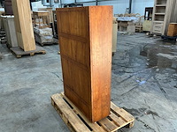 Displaykast of bovenkast 145x85,5x30,5cm - afbeelding 1 van  3