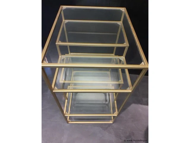 Displaykast v.v. goudkleurig metalen frame en glazen planken - afbeelding 3 van  3