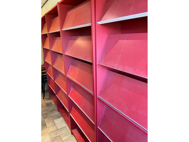 Displaykasten 40/80x28x202cm (7x) - afbeelding 2 van  4