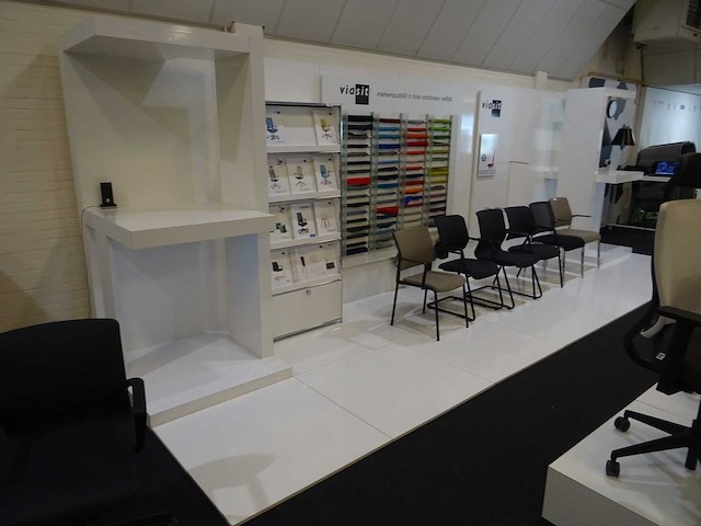 Displayopstelling - afbeelding 1 van  3