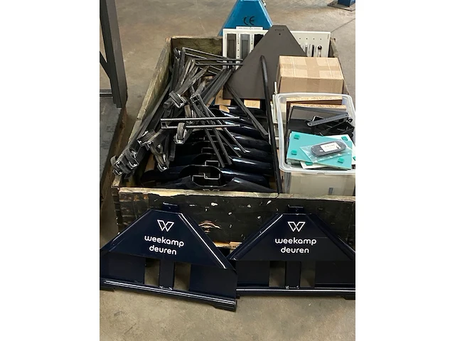 Displayrack voor deuren en deursteunen - afbeelding 3 van  5