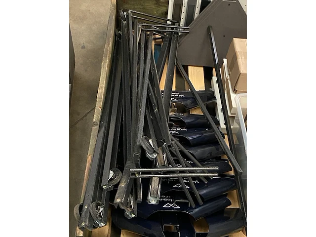 Displayrack voor deuren en deursteunen - afbeelding 4 van  5