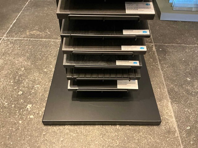 Displayrek thebalux - afbeelding 9 van  9