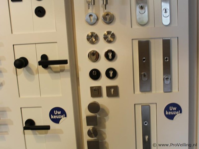 Displays en monsterborden - afbeelding 11 van  24