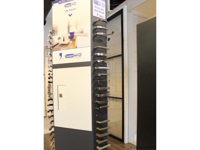 Displays en monsterborden - afbeelding 12 van  24