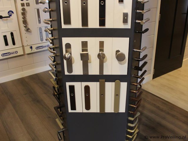 Displays en monsterborden - afbeelding 20 van  24