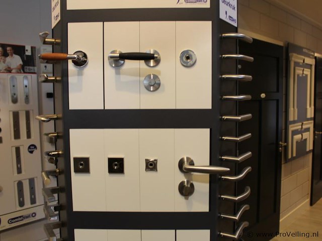 Displays en monsterborden - afbeelding 21 van  24