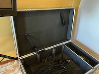 Displayten interactive demo unit 32” monitor - afbeelding 4 van  7