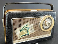 Dit is een vintage nordmende mambino transistorradio uit de vroege jaren 60 (omstreeks 1962-1963), gemaakt in west-duitsland. ongetest