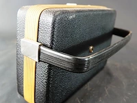 Dit is een vintage nordmende mambino transistorradio uit de vroege jaren 60 (omstreeks 1962-1963), gemaakt in west-duitsland. ongetest - afbeelding 5 van  6