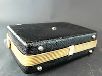 Dit is een vintage nordmende mambino transistorradio uit de vroege jaren 60 (omstreeks 1962-1963), gemaakt in west-duitsland. ongetest - afbeelding 6 van  6