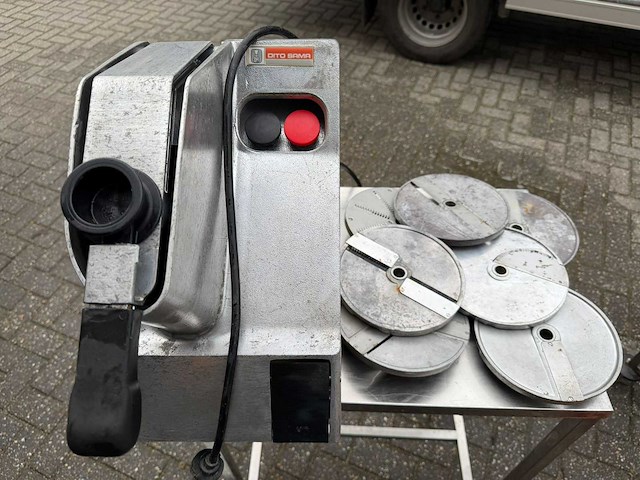 Dito sama - groentesnijmachine - overige fruit- en groenteverwerking - afbeelding 1 van  2