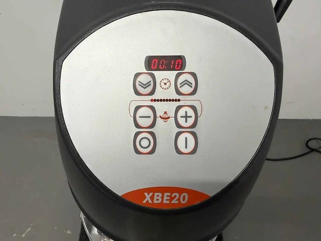 Dito sama - xbe20 - planeetmenger - afbeelding 6 van  10