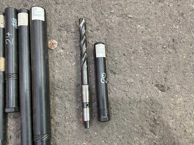 Dittmann en nenok diverse morseconusboren (42x) - afbeelding 16 van  17