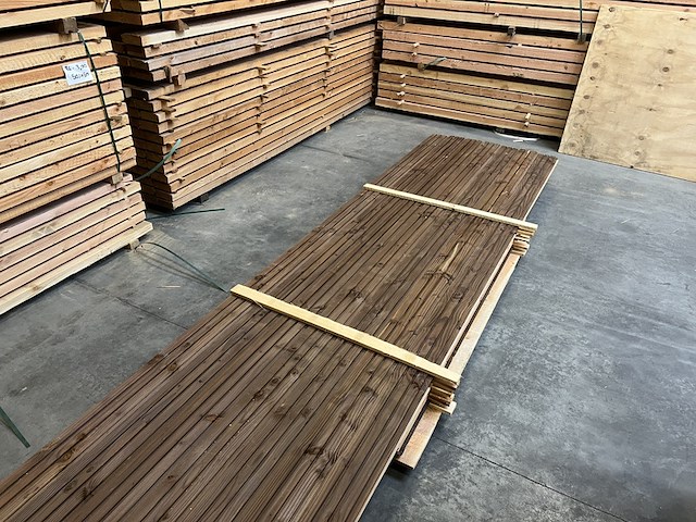 Div. blank en bruin douglas hout - afbeelding 5 van  8