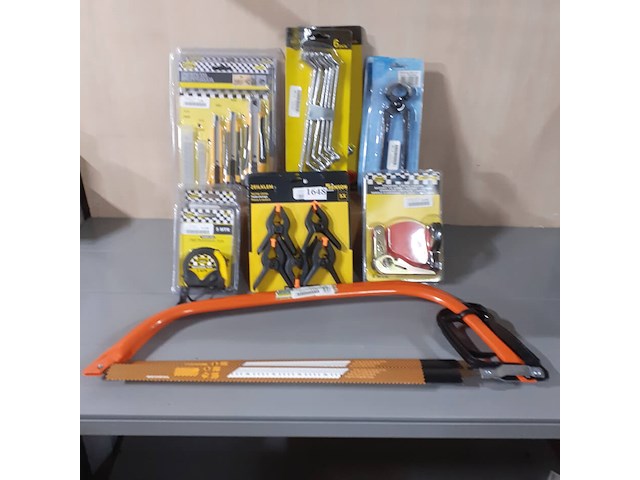 Div gereedschap o.a. ringsleutes, rolmaten, afbreekmessen (d1648) - afbeelding 1 van  3