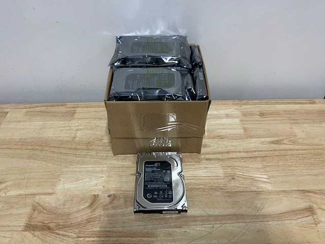 Div seagate 3,5’’ sata interne hdd 1000gb (20x) - afbeelding 1 van  4