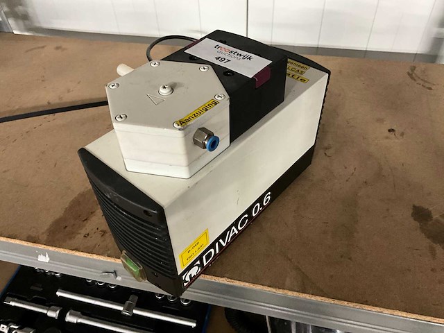 Divac 0.6l vacuümpomp - afbeelding 1 van  4