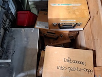 Divere transportkisten en koffers - afbeelding 9 van  12