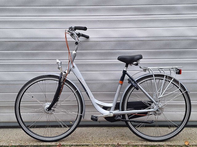 Divers - 5x diverse herenfietsen en damesfietsen - afbeelding 1 van  11