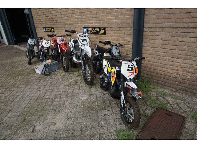 Divers - cross - kinder crossers - motorfiets - afbeelding 13 van  19