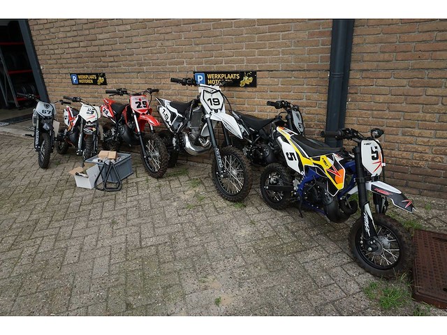 Divers - cross - kinder crossers - motorfiets - afbeelding 16 van  19