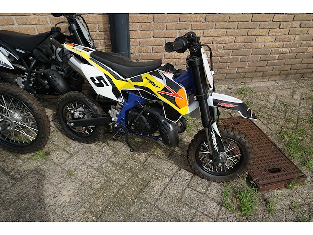 Divers - cross - kinder crossers - motorfiets - afbeelding 17 van  19