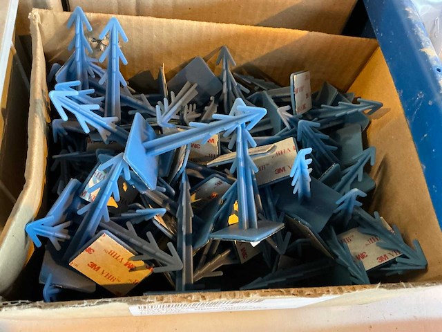 Divers aannemersmateriaal - afbeelding 4 van  7