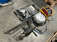 Divers aannemersmateriaal - afbeelding 1 van  4