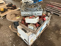 Divers aannemersmateriaal - afbeelding 1 van  5