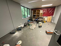 Divers aannemersmateriaal - afbeelding 1 van  16