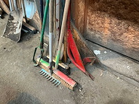 Divers aannemersmateriaal - afbeelding 2 van  3