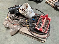 Divers aannemersmateriaal - afbeelding 1 van  11