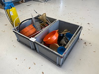 Divers autovloeistof gereedschap - afbeelding 2 van  3