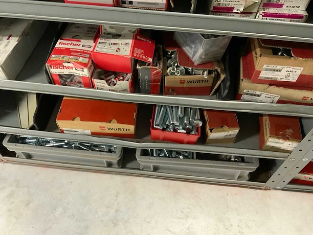 Divers bevestigingsmateriaal in 4 vakkenkasten - afbeelding 3 van  11