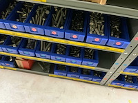 Divers bevestigingsmateriaal in 4 vakkenkasten - afbeelding 9 van  11