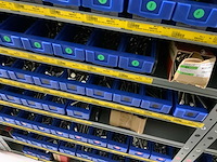 Divers bevestigingsmateriaal in 4 vakkenkasten - afbeelding 10 van  11