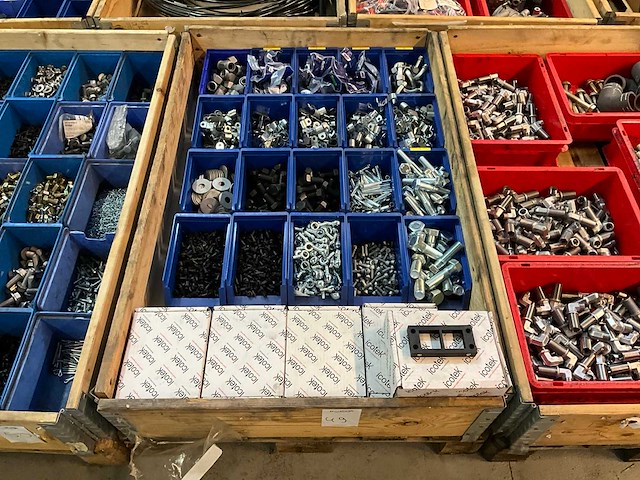 Divers bevestigingsmateriaal - afbeelding 1 van  6