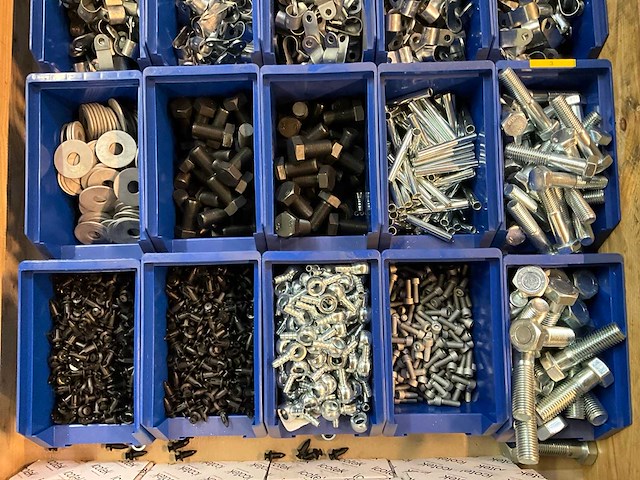 Divers bevestigingsmateriaal - afbeelding 3 van  6