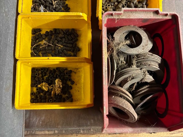 Divers bevestigingsmateriaal - afbeelding 6 van  7