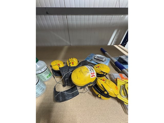 Divers bhv materialen - afbeelding 7 van  10