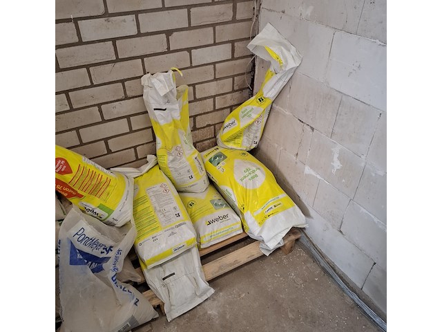 Divers bouwbenodigdheden - afbeelding 2 van  11