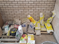 Divers bouwbenodigdheden - afbeelding 4 van  11