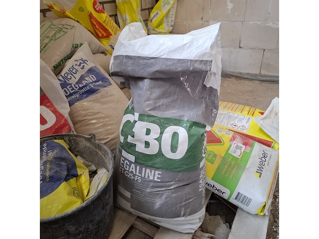 Divers bouwbenodigdheden - afbeelding 6 van  11