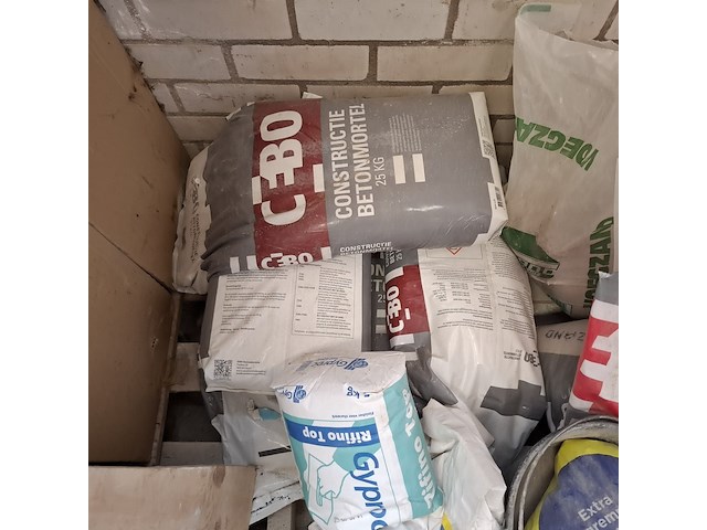 Divers bouwbenodigdheden - afbeelding 8 van  11