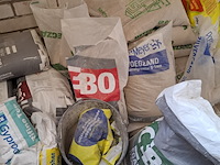 Divers bouwbenodigdheden - afbeelding 9 van  11