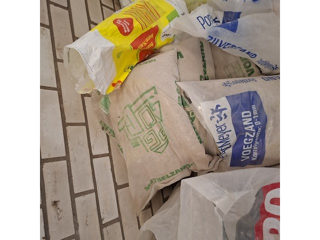 Divers bouwbenodigdheden - afbeelding 11 van  11