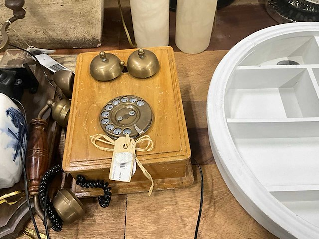 Divers decoratiemateriaal, verlichting en kaarsen - afbeelding 2 van  13