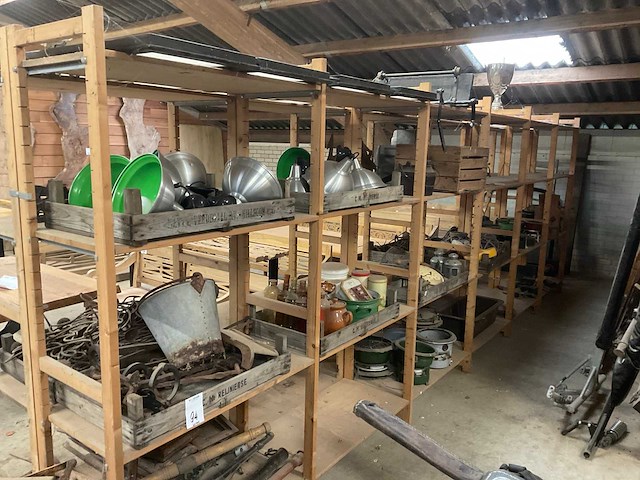 Divers decoratiemateriaal - afbeelding 1 van  17